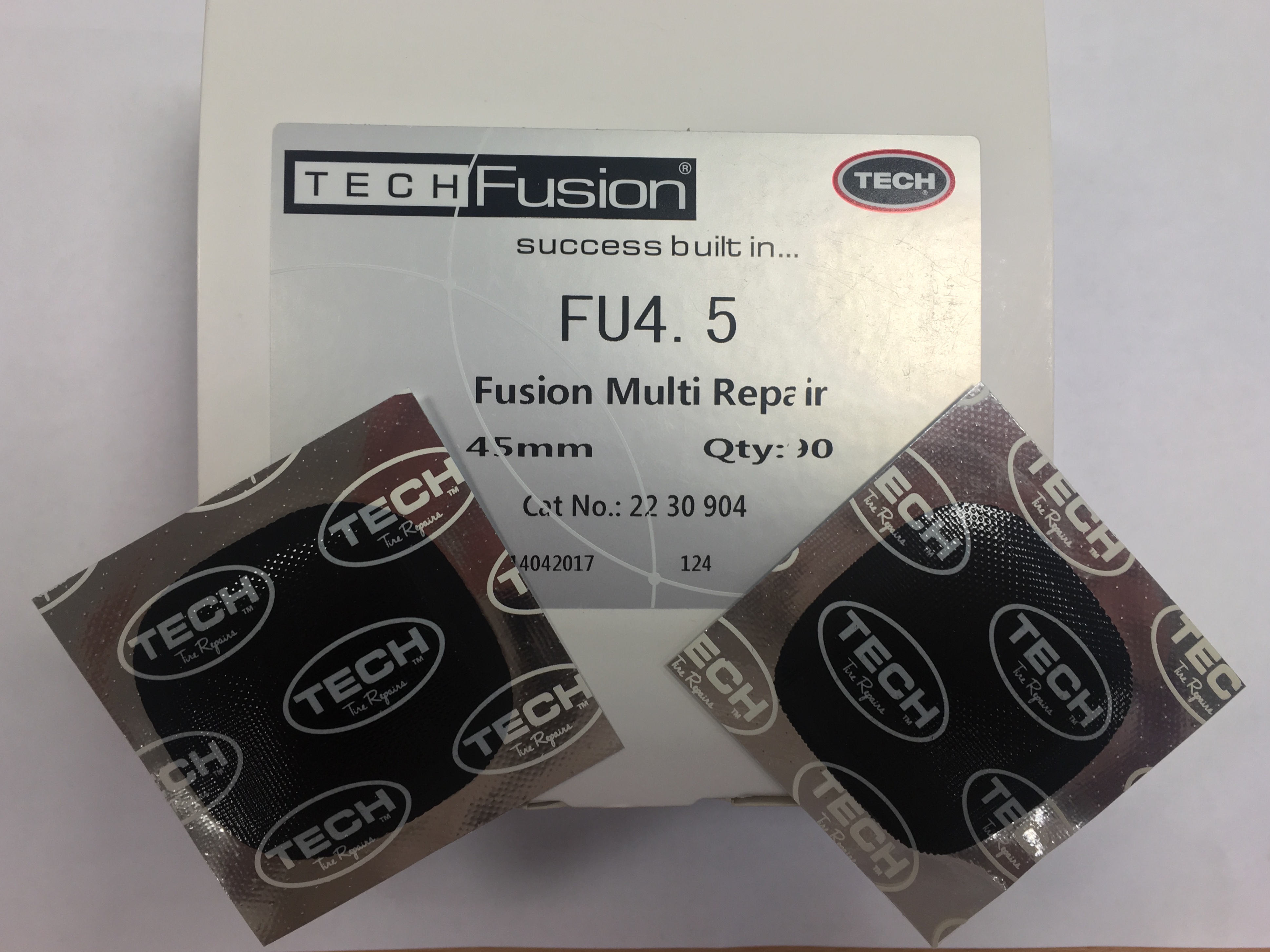 FU4.5 45 x 45mm Fusion All Purpose Repair 90}